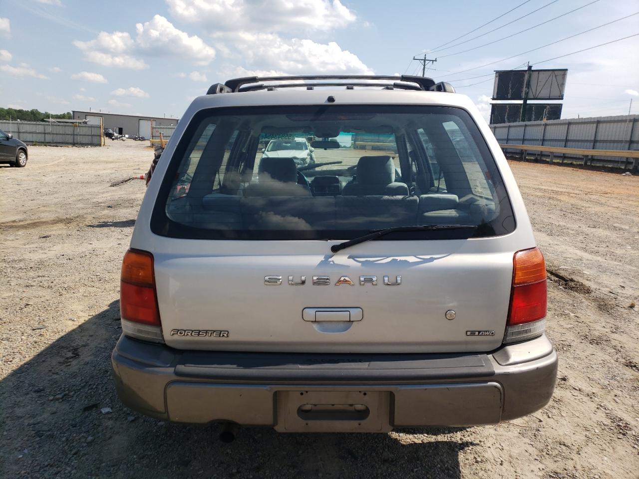 JF1SF6551XH740947 1999 Subaru Forester S