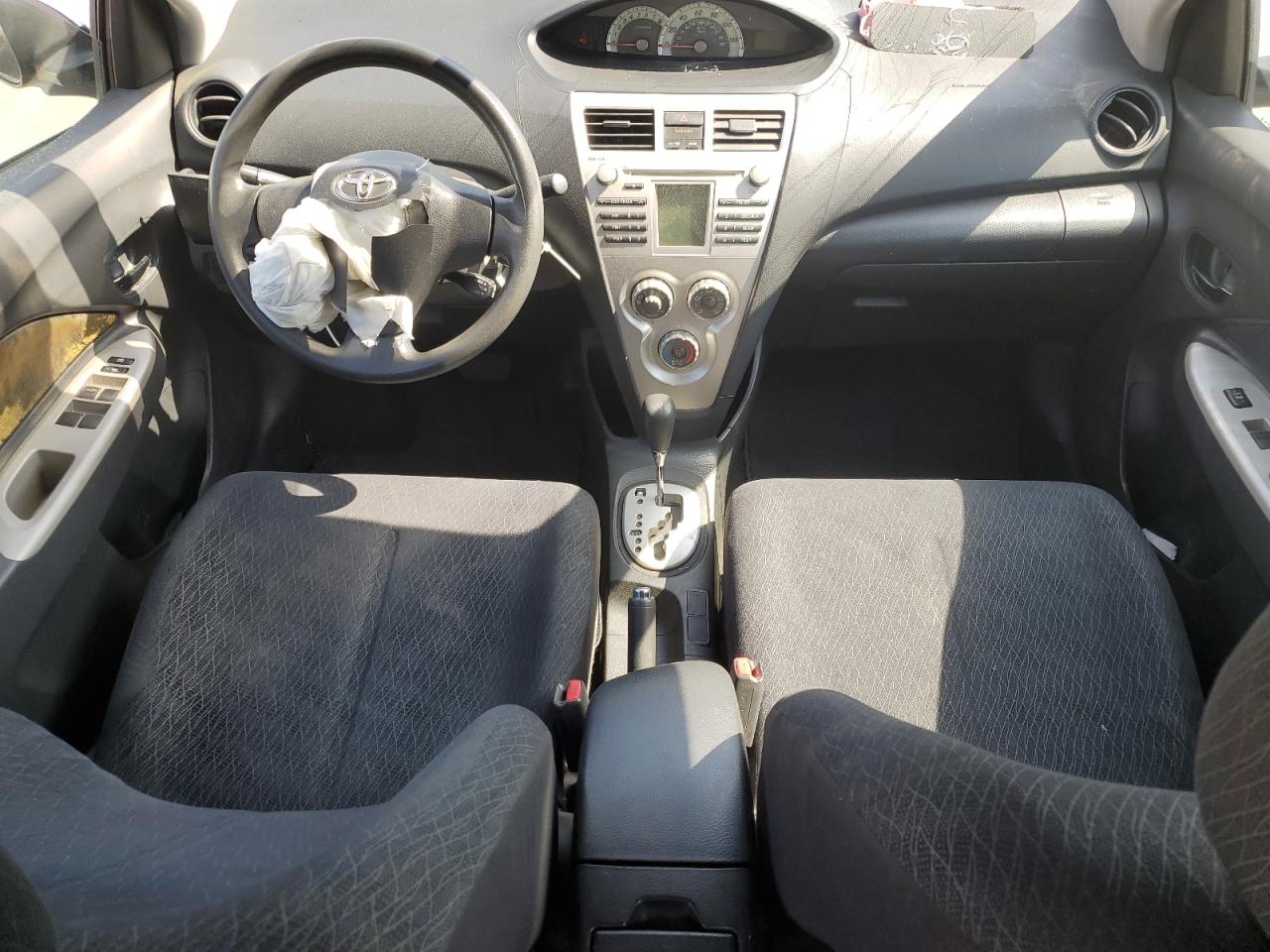 JTDBT923881284639 2008 Toyota Yaris