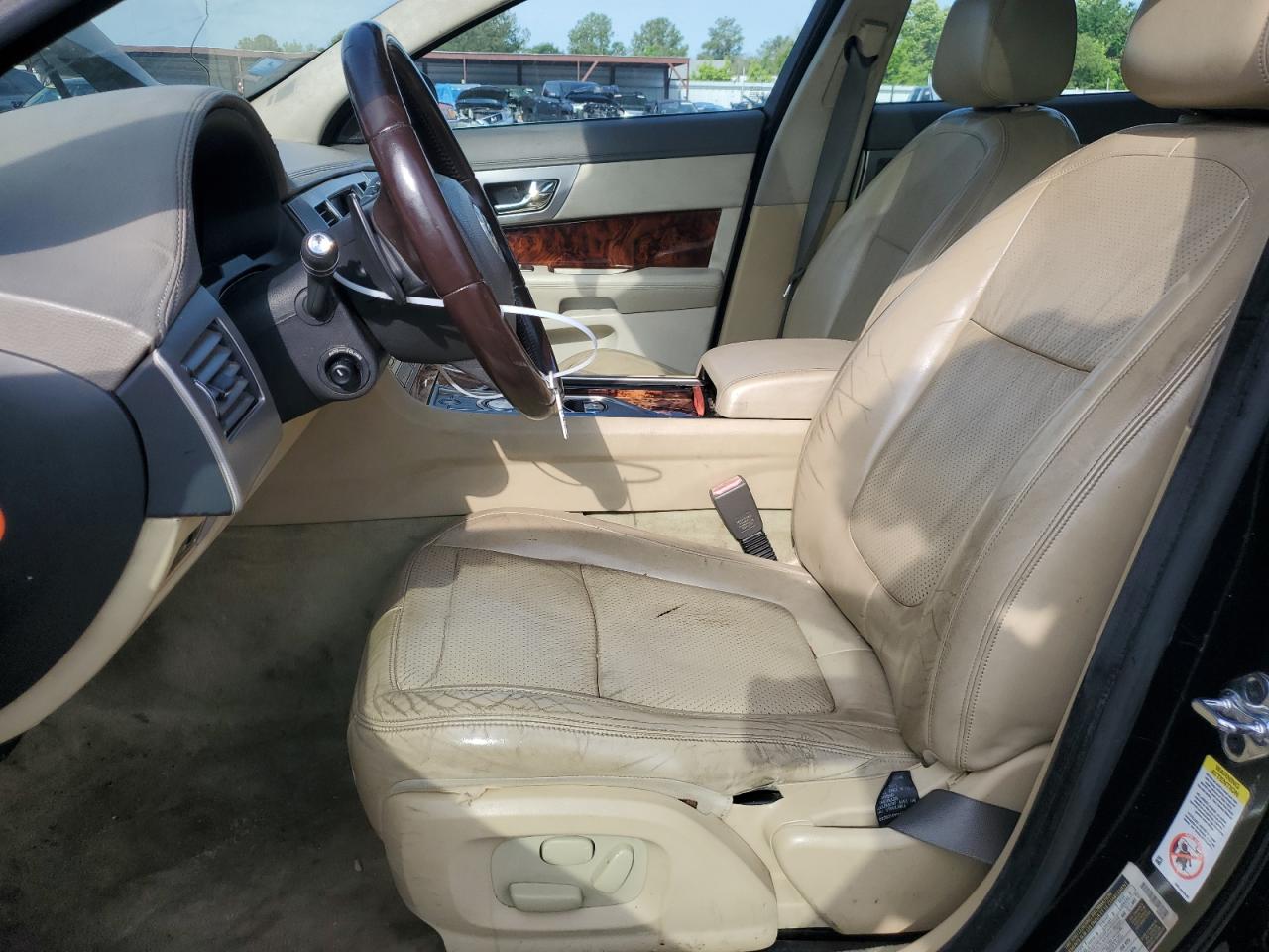 SAJWA0GB1ALR77728 2010 Jaguar Xf Premium