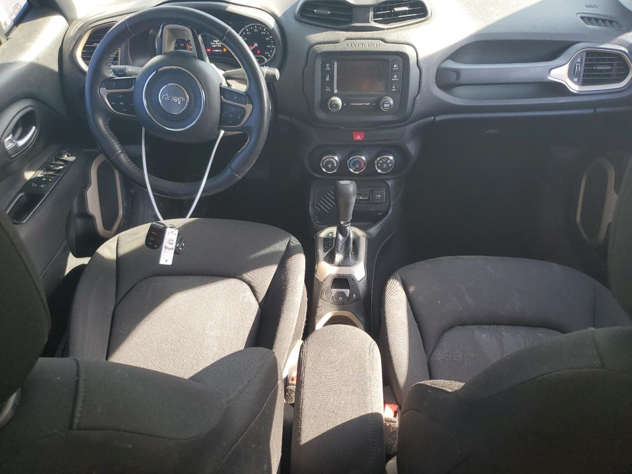 ZACCJABT9GPC45598 2016 Jeep Renegade Latitude