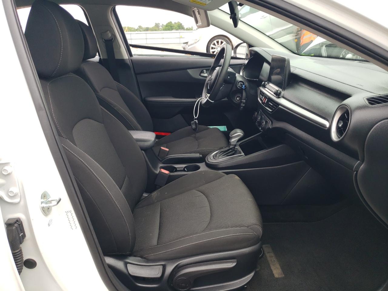 3KPF24AD3ME372166 2021 Kia Forte Fe