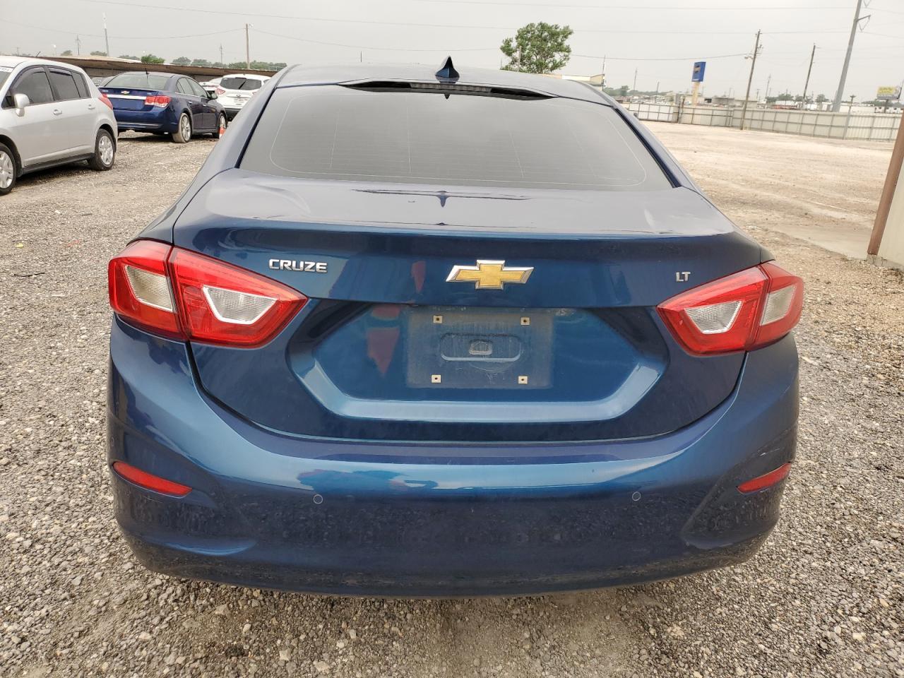 1G1BE5SM2K7100451 2019 Chevrolet Cruze Lt