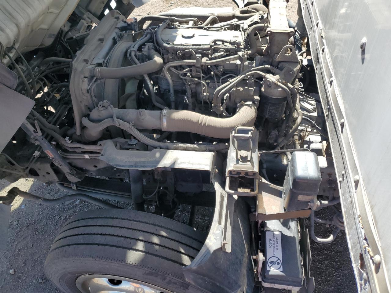 JALE5W165A7301870 2010 Isuzu Nrr