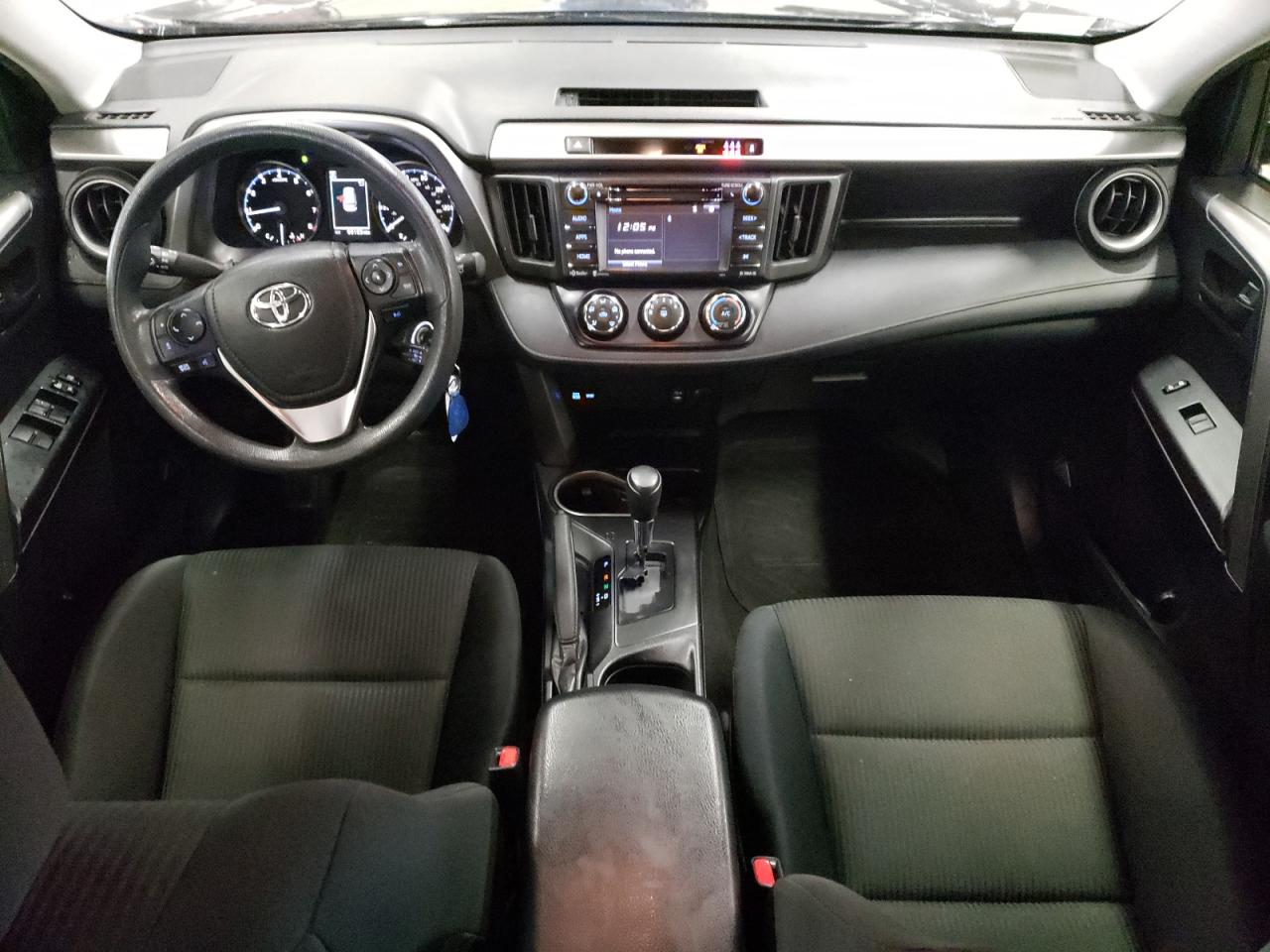 JTMBFREVXHJ709749 2017 Toyota Rav4 Le