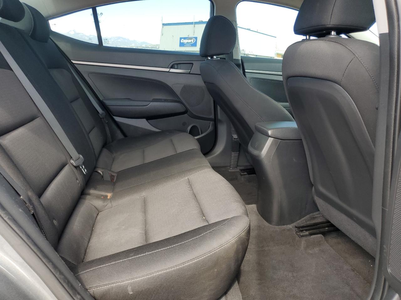 KMHD74LFXJU592999 HYUNDAI ELANTRA 2018