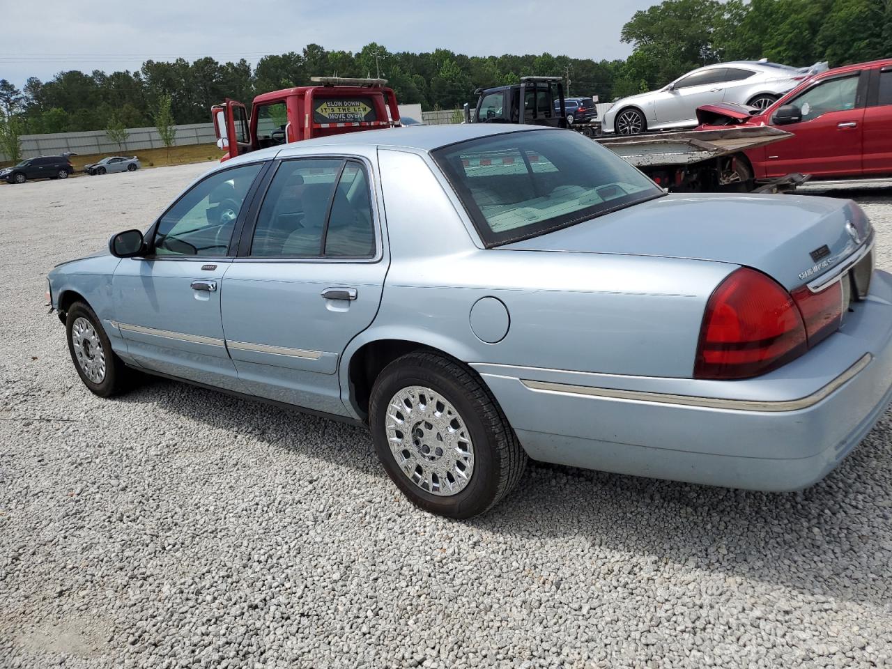 2MEFM74W23X604286 2003 Mercury Grand Marquis Gs