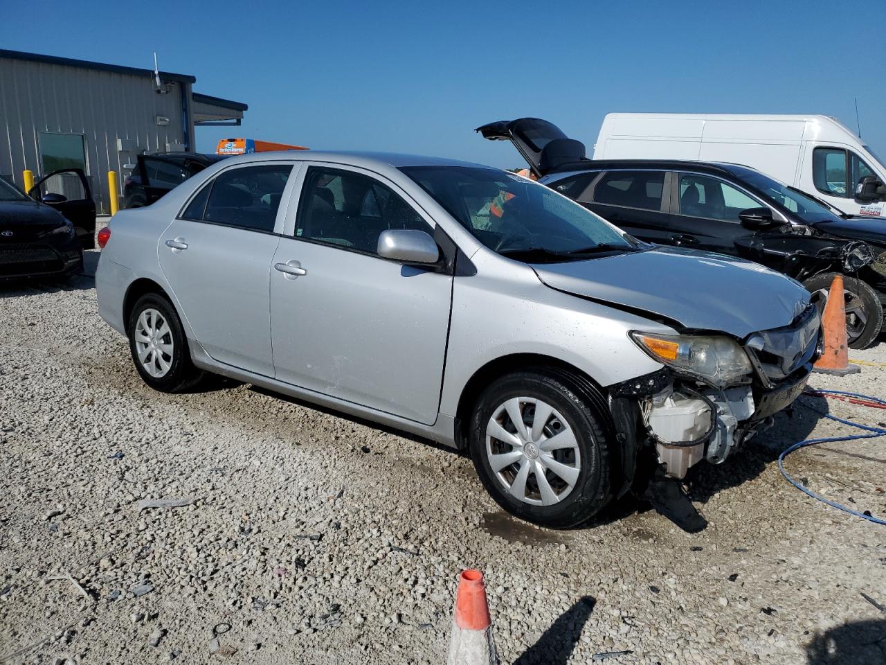 2T1BU4EE8DC117281 2013 Toyota Corolla Base