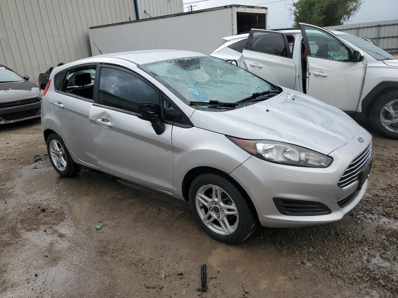 3FADP4EJ3KM147795 2019 Ford Fiesta Se