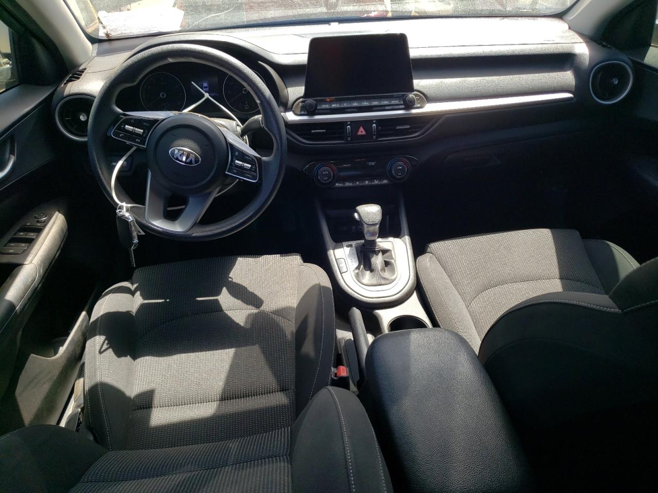 3KPF24AD0KE114877 2019 Kia Forte Fe