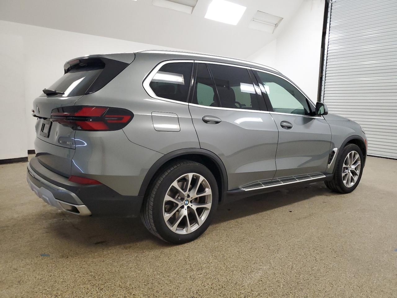 2024 BMW X5 xDrive40I vin: 5UX23EU08R9T95320