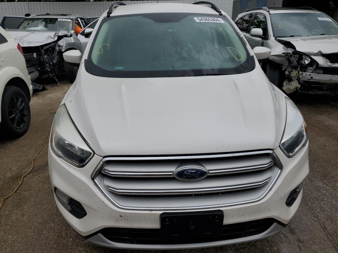 2018 Ford Escape Se vin: 1FMCU9GD9JUB52086