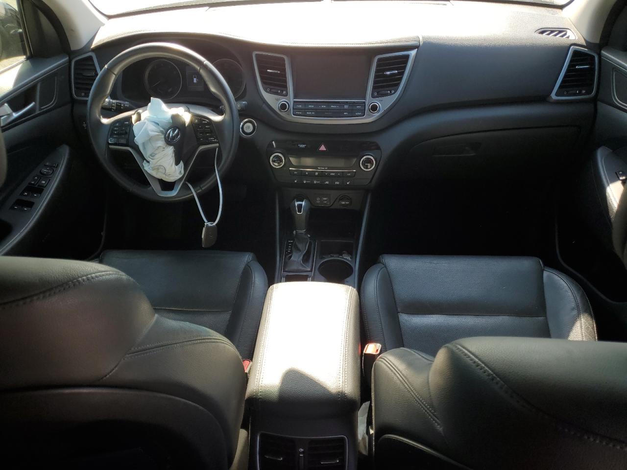 KM8J3CA46HU406587 2017 Hyundai Tucson Limited