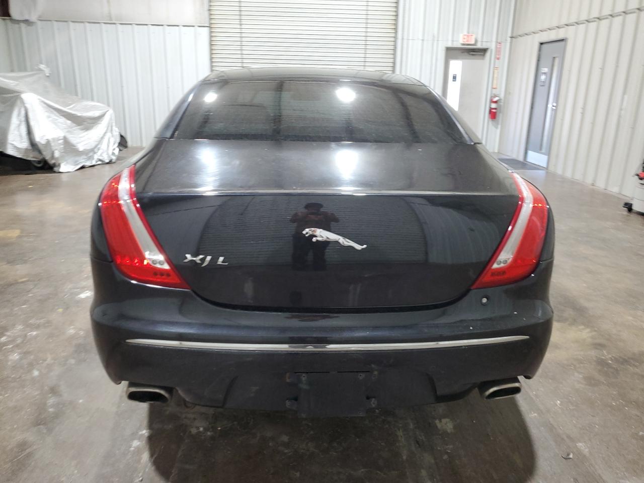 2012 Jaguar Xjl vin: SAJWA2GB0CLV27809