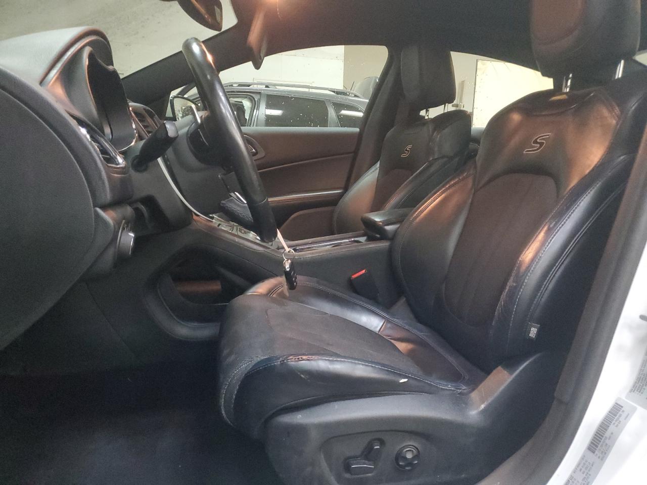 1C3CCCBG6FN527699 2015 Chrysler 200 S