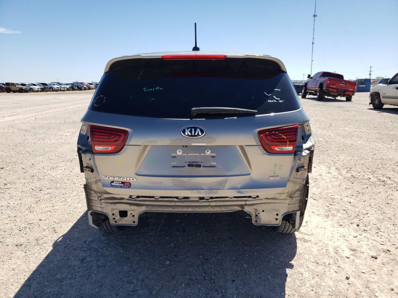 2019 Kia Sorento L vin: 5XYPG4A35KG545652