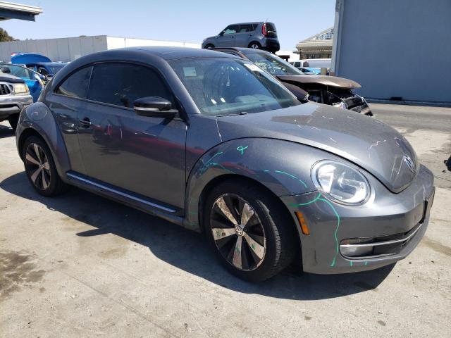 2013 Volkswagen Beetle - Image 4