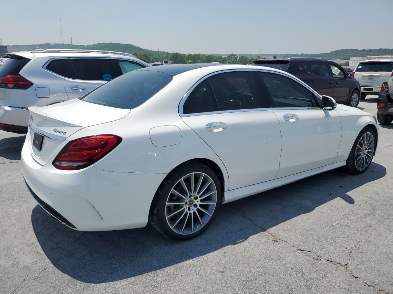 55SWF4KB9JU276886 2018 Mercedes-Benz C 300 4Matic