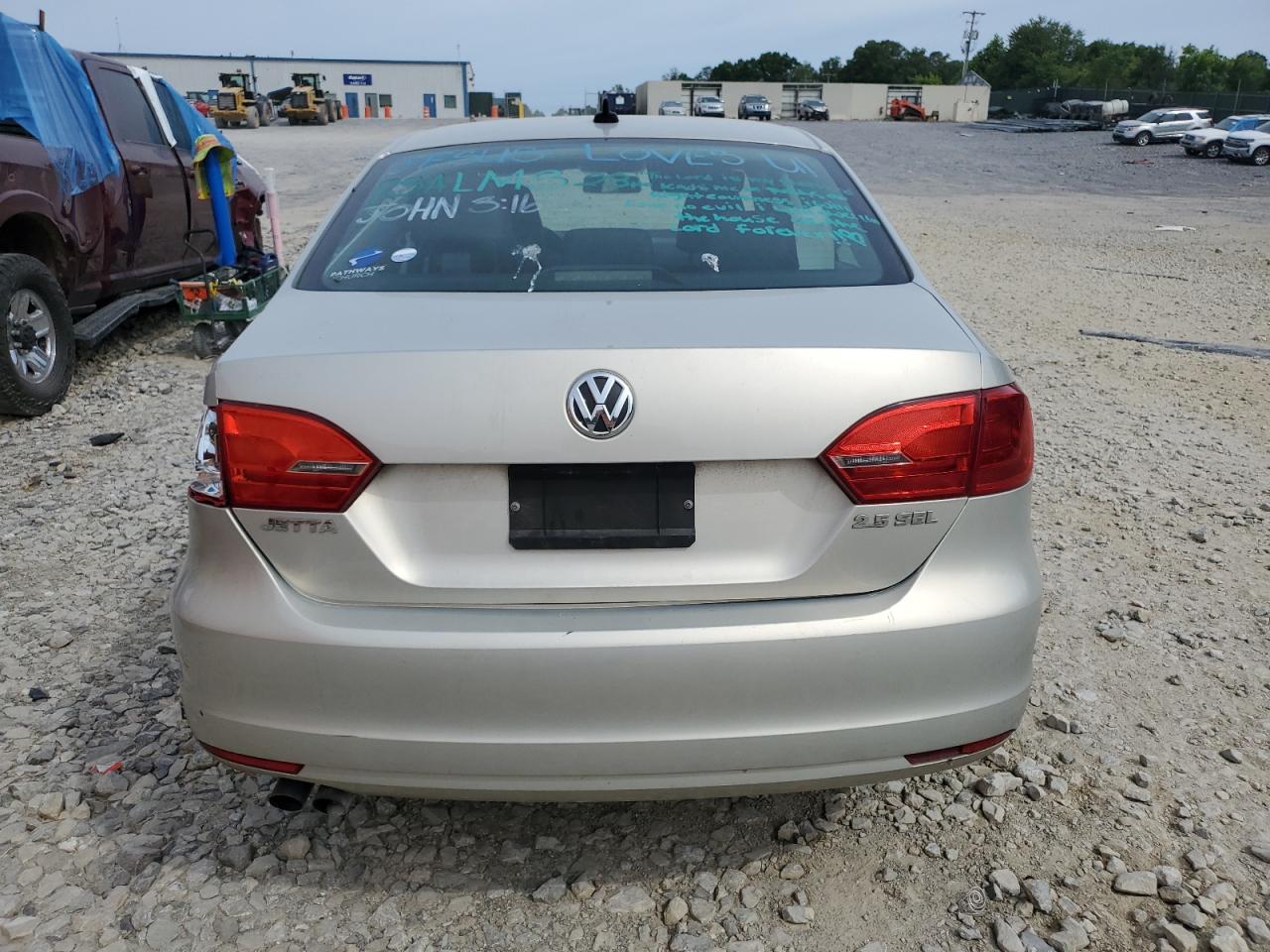 3VWLX7AJ2BM012592 2011 Volkswagen Jetta Sel