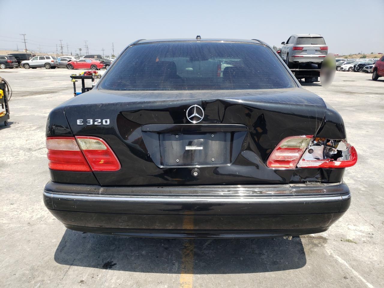 WDBJF65J41B366877 2001 Mercedes-Benz E 320