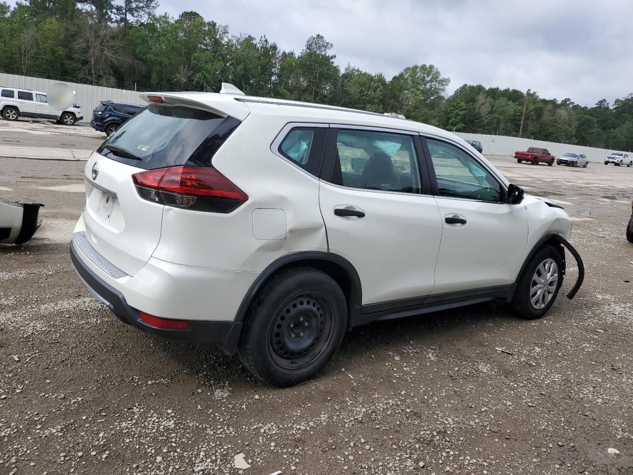 5N1AT2MT3JC710288 2018 Nissan Rogue S