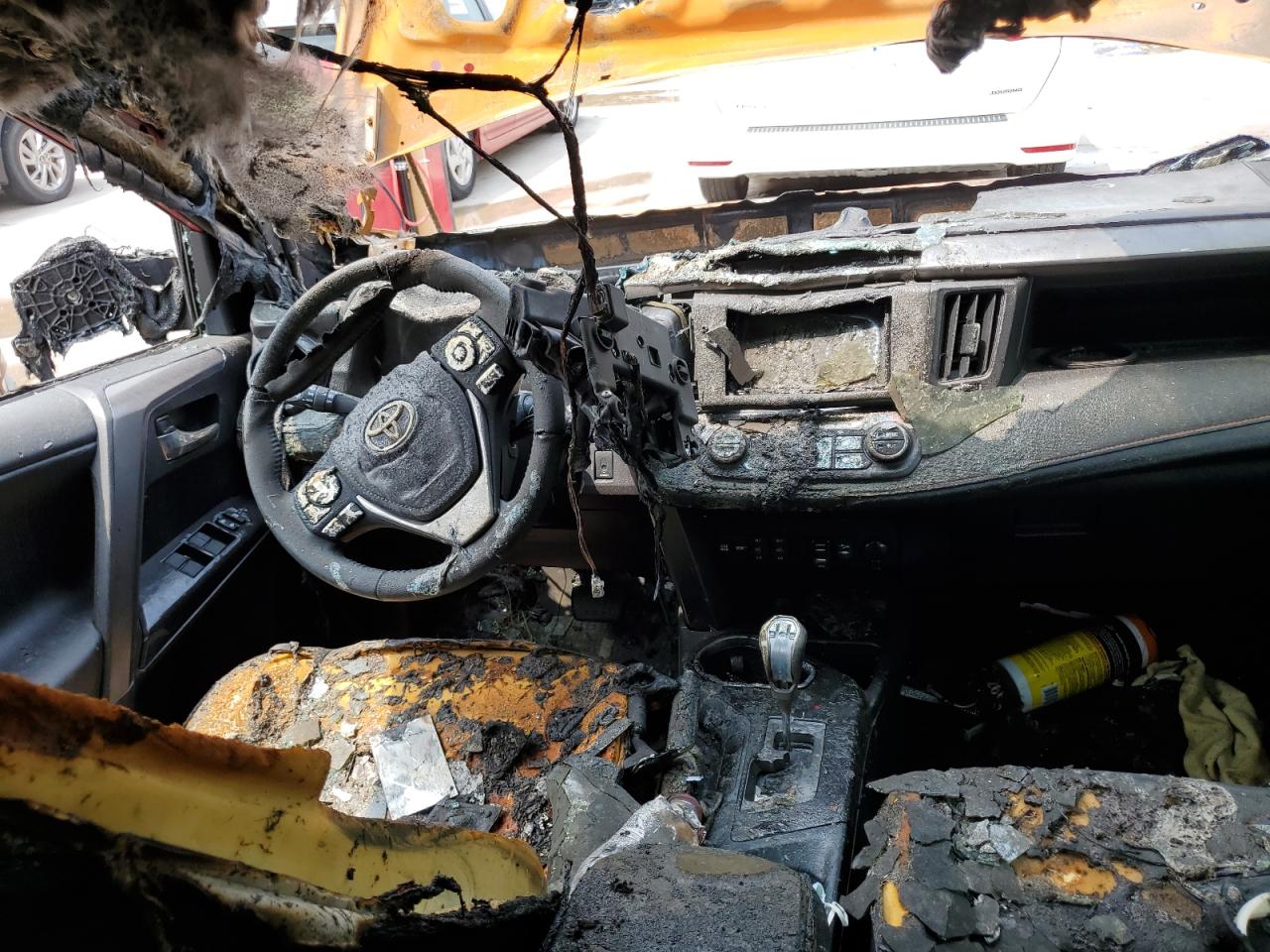 2T3JFREV4HW568366 2017 Toyota Rav4 Se