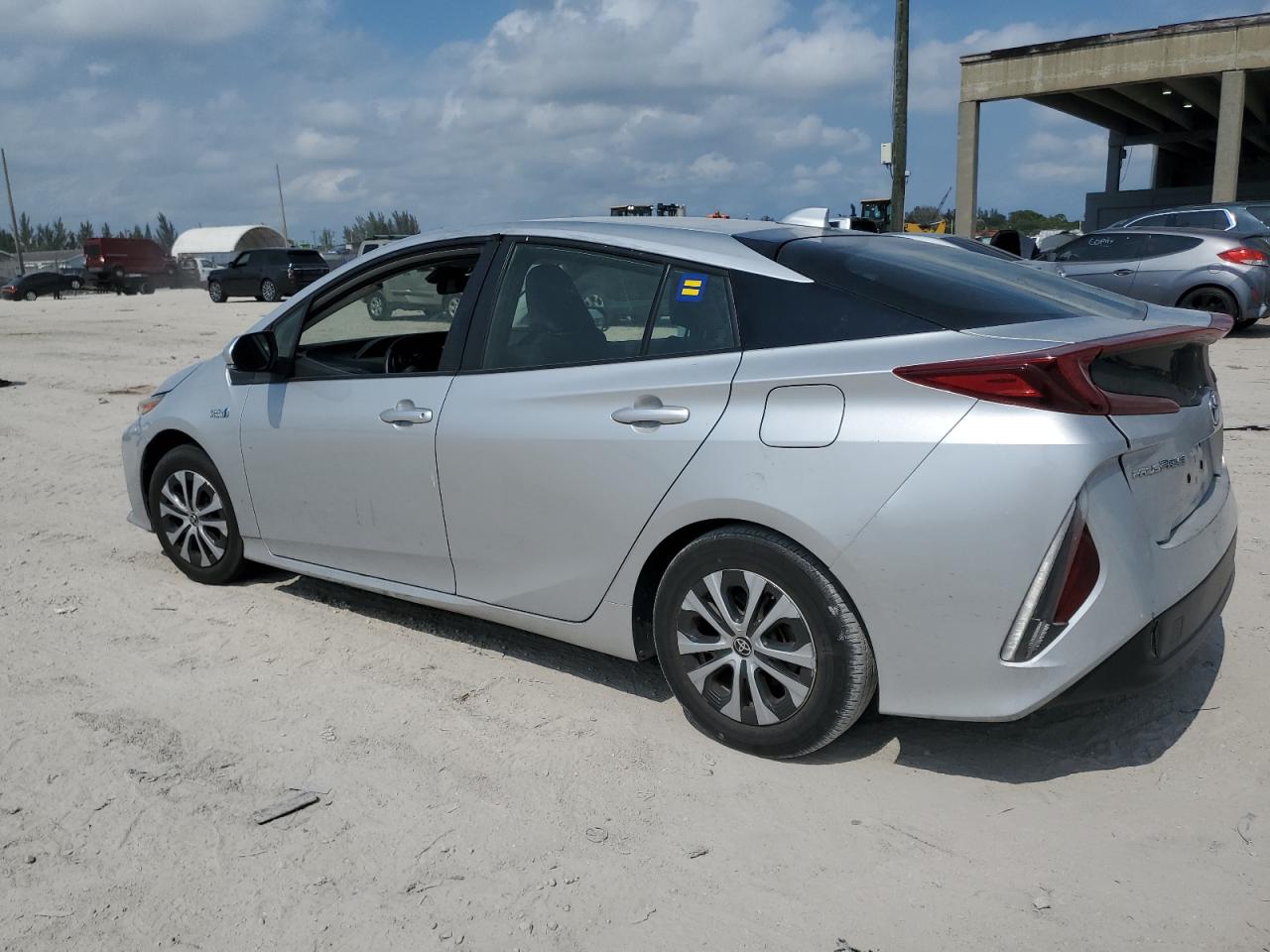 JTDKAMFP5M3187578 2021 Toyota Prius Prime Le