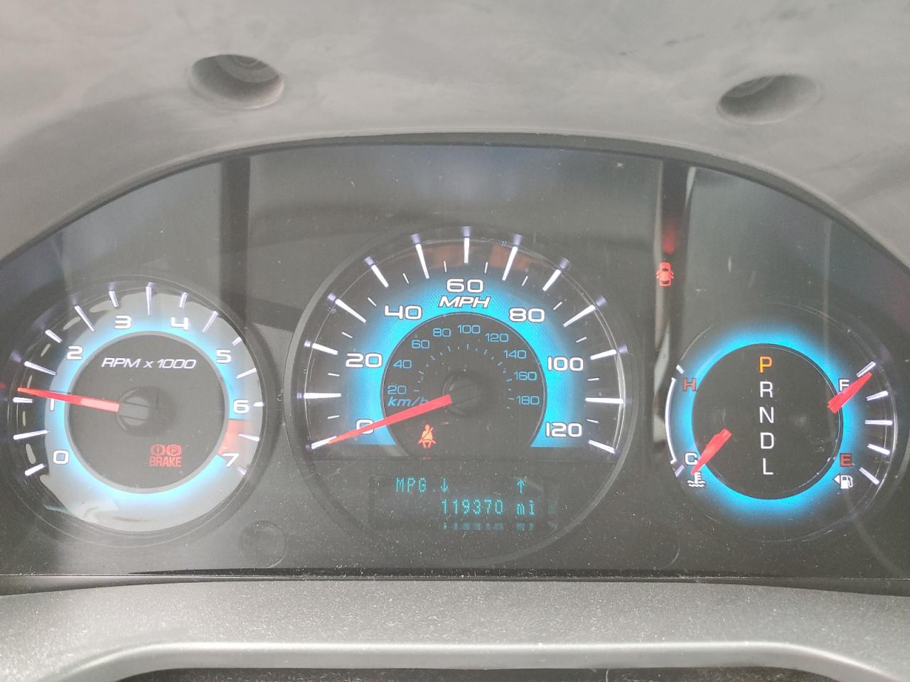 3FAHP0HA4BR235425 2011 Ford Fusion Se