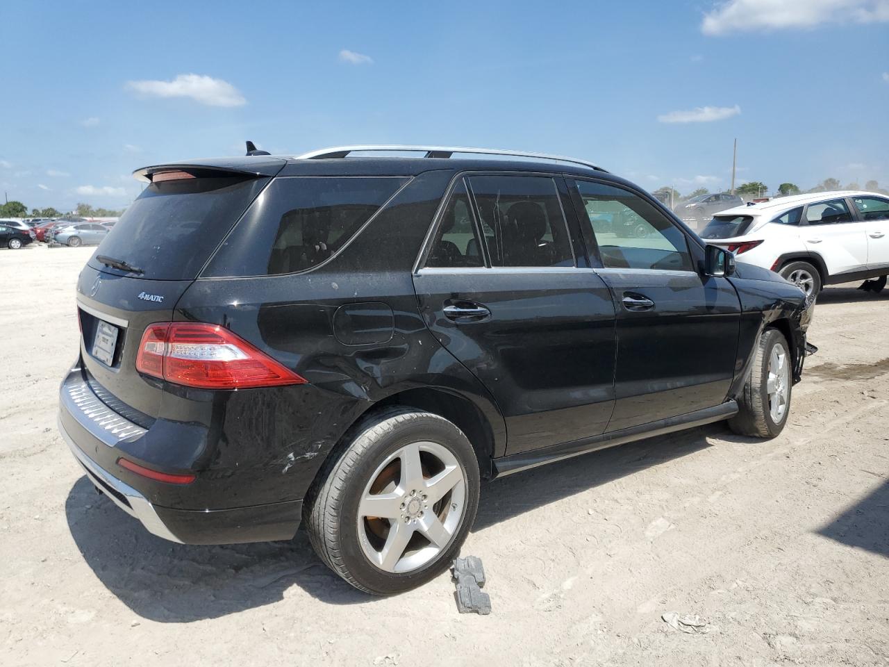 4JGDA5HB3FA574379 2015 Mercedes-Benz Ml 350 4Matic