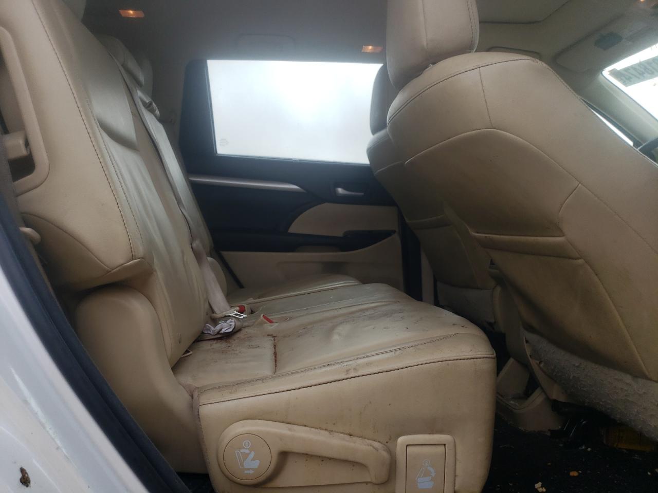 5TDJKRFH4ES066989 2014 Toyota Highlander Xle