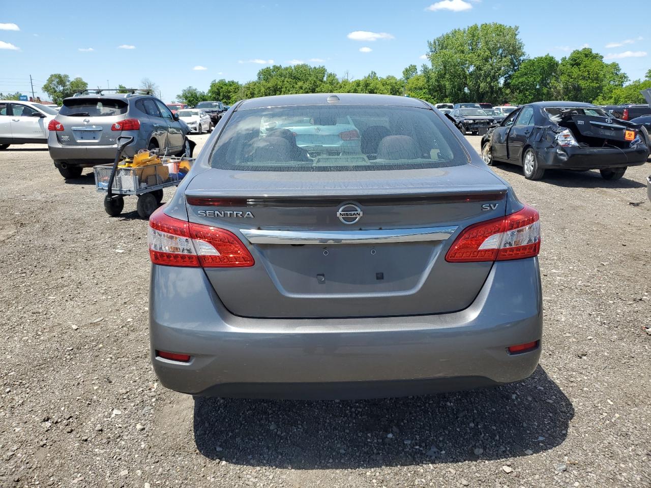 2015 Nissan Sentra S vin: 3N1AB7AP5FY230198