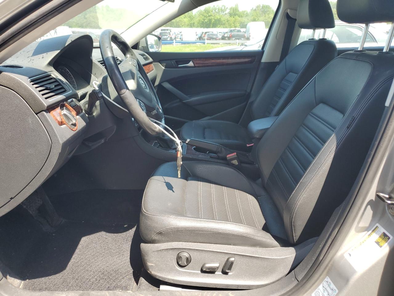 1VWCP7A39DC091619 2013 Volkswagen Passat Sel