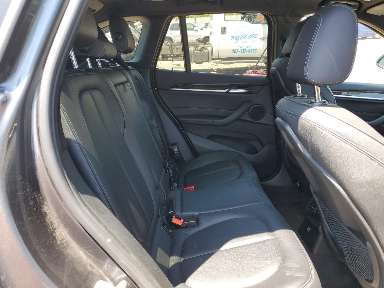 WBXHT3C31J5F91015 2018 BMW X1 xDrive28I