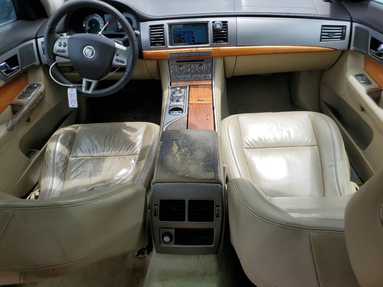 SAJWA0FA7AHR71993 2010 Jaguar Xf Luxury