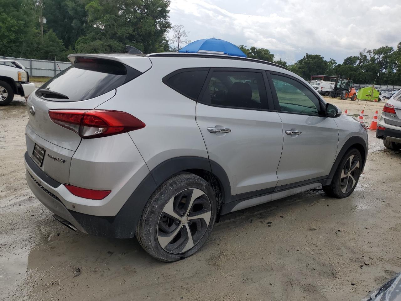 KM8J33A20JU705187 2018 Hyundai Tucson Value