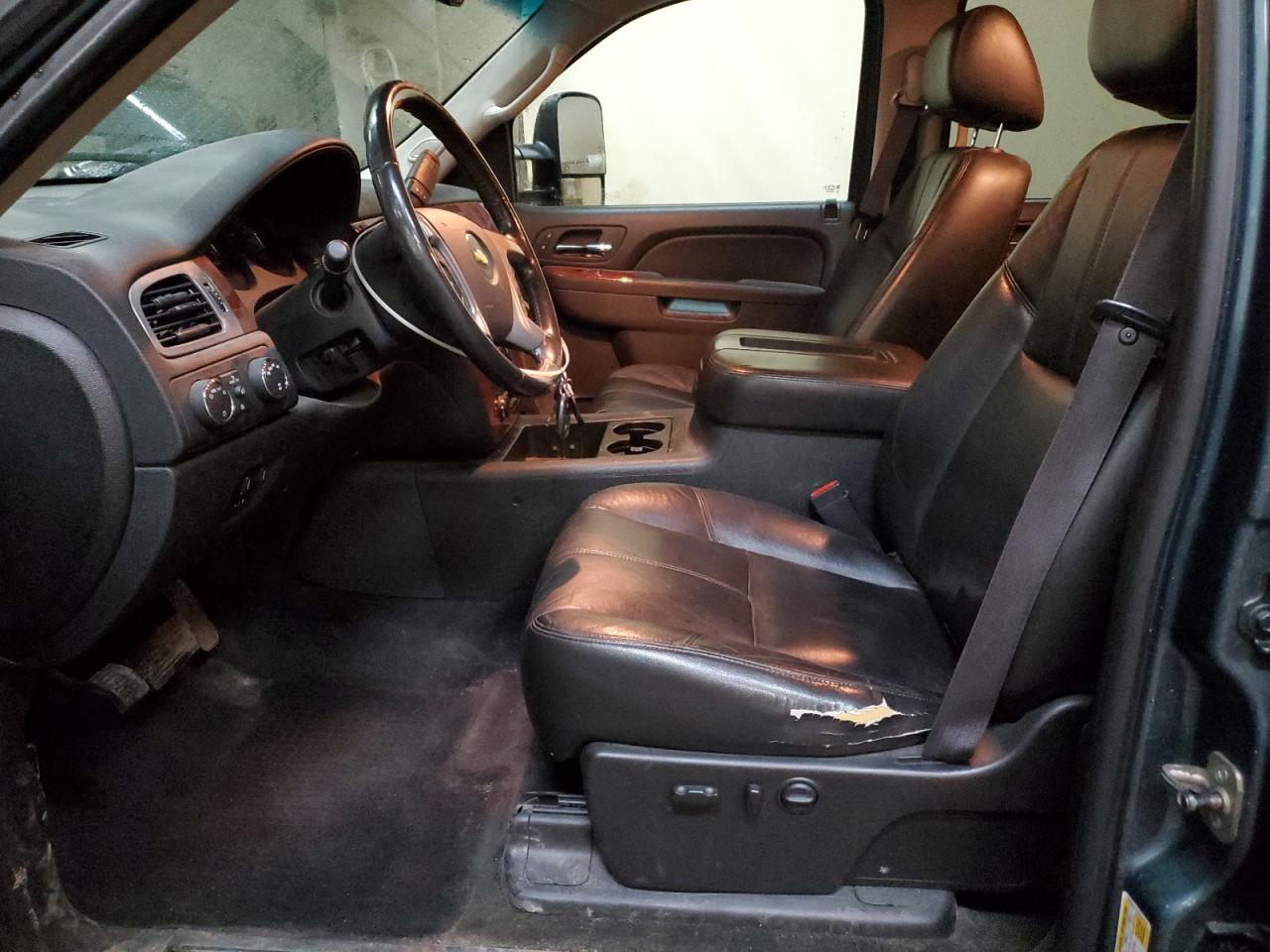 1GCPKTE32BF245704 2011 Chevrolet Silverado K1500 Ltz