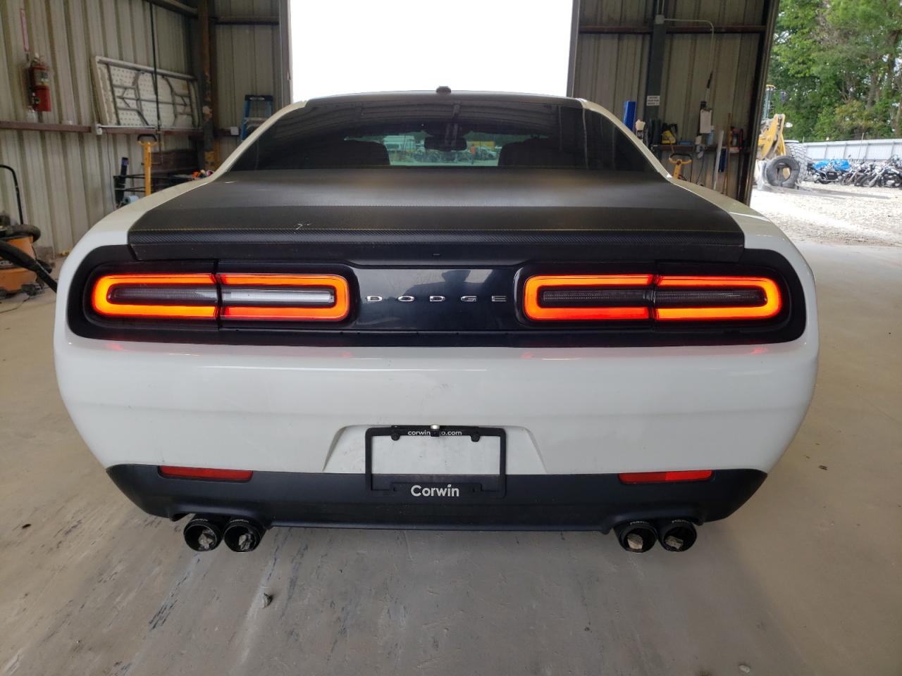 2C3CDZAG0FH770323 2015 Dodge Challenger Sxt