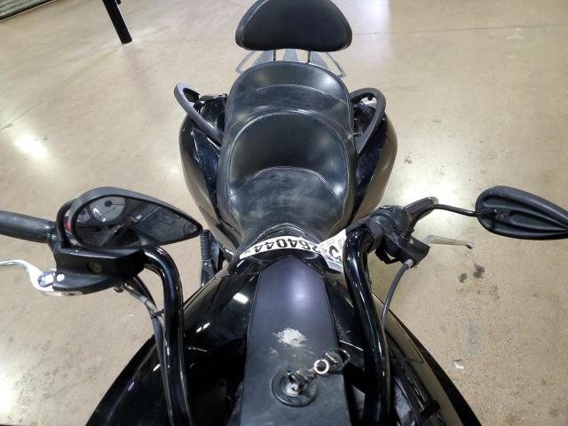 2011 VICTORY MOTORCYCLES VISION 8-B 5VPSA36N9B3001905
