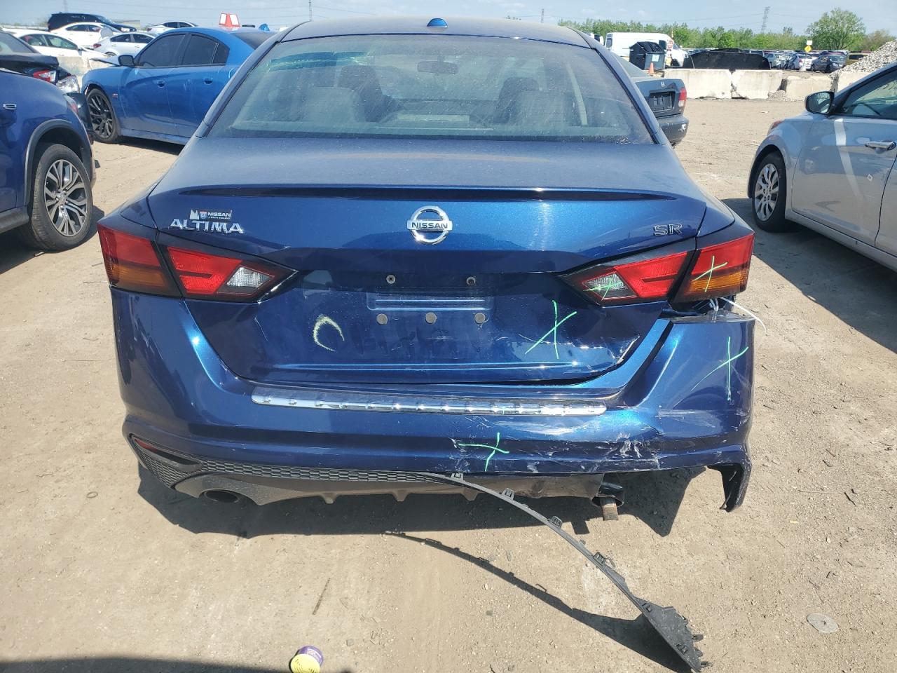 1N4BL4CV1KC256900 NISSAN ALTIMA 2019