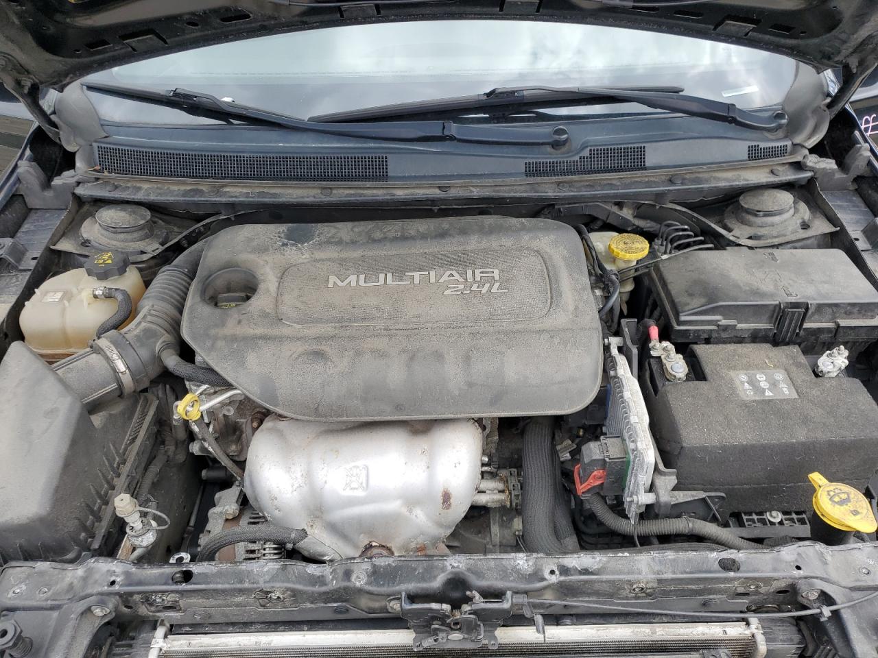 1C3CCCAB0GN145546 2016 Chrysler 200 Limited