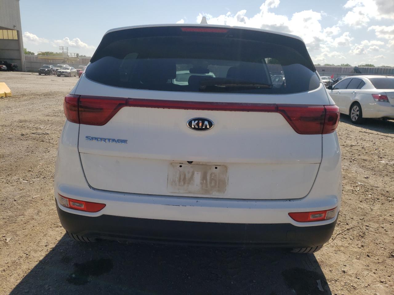 KNDPMCAC1K7511952 2019 Kia Sportage Lx