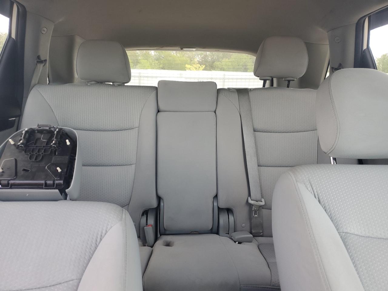 5XYKT3A63CG303745 2012 Kia Sorento Base