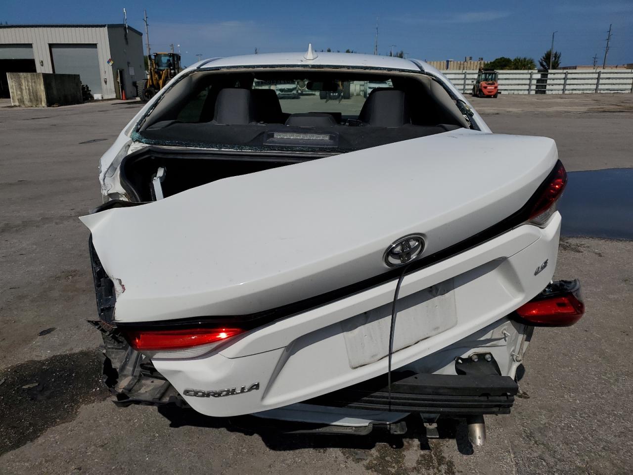 5YFEPMAE9MP156763 2021 Toyota Corolla Le