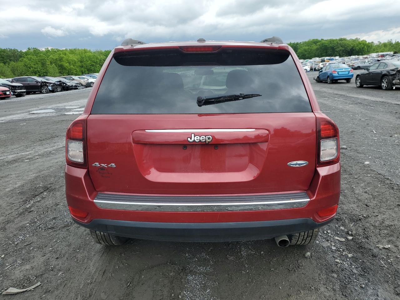 1C4NJDEB2GD814125 2016 Jeep Compass Latitude