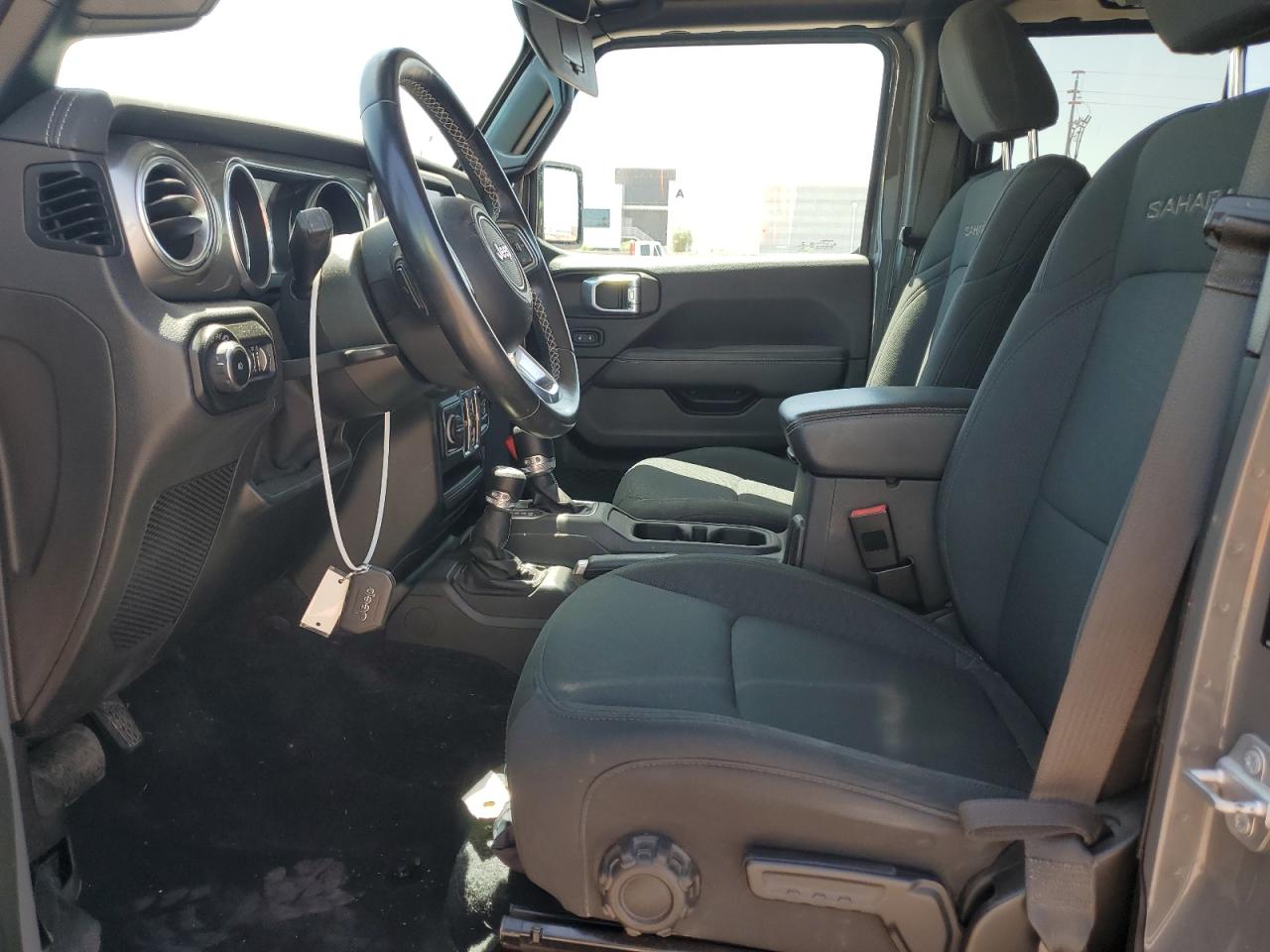 1C4HJXEN2MW517820 2021 Jeep Wrangler Unlimited Sahara