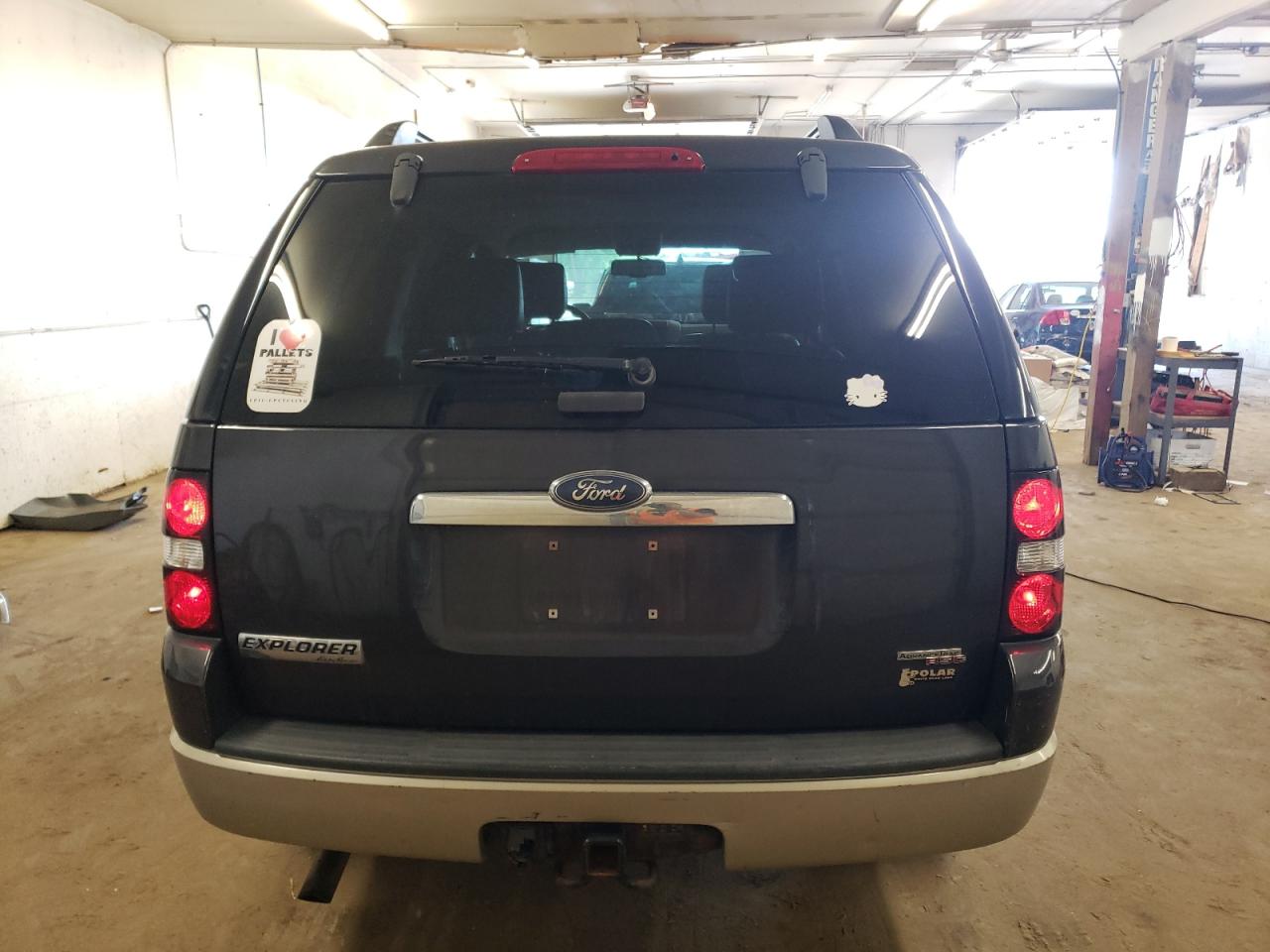 1FMEU74E47UB65637 2007 Ford Explorer Eddie Bauer