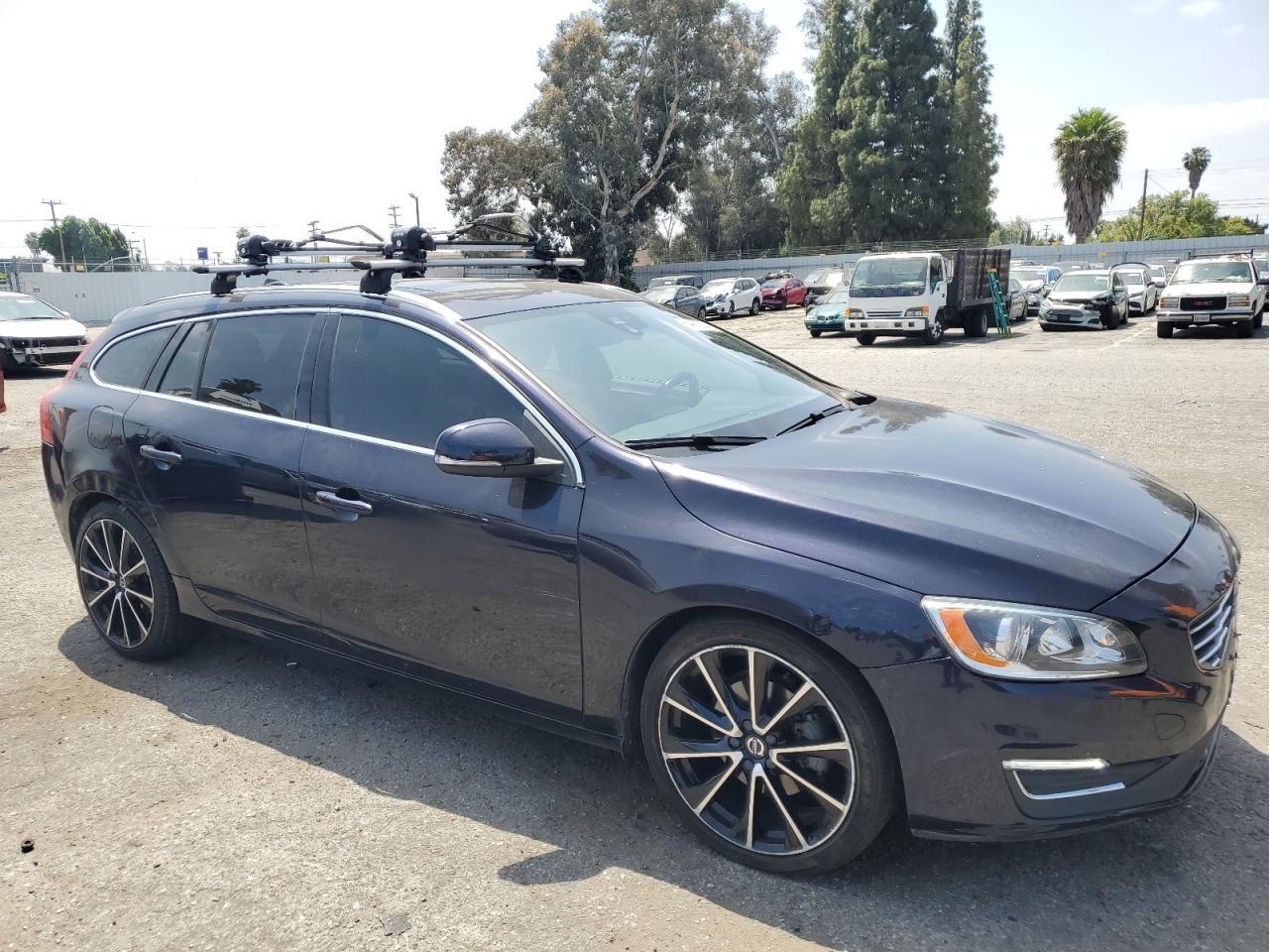 YV140MEK1H1371980 2017 Volvo V60 T5 Premier