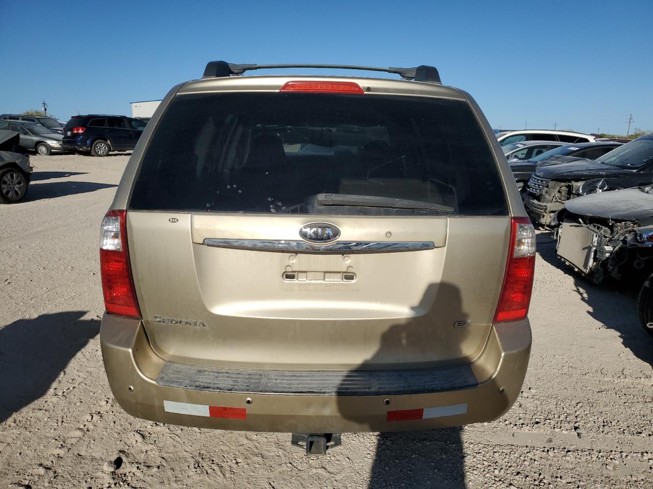 KNDMB233576112717 2007 Kia Sedona Ex