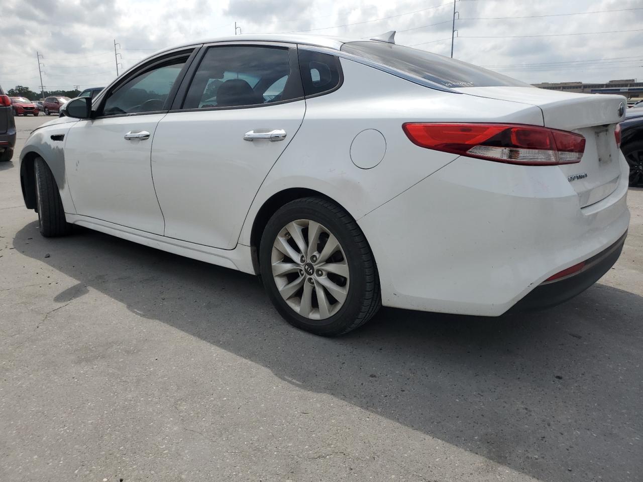 5XXGT4L3XGG082346 2016 Kia Optima Lx