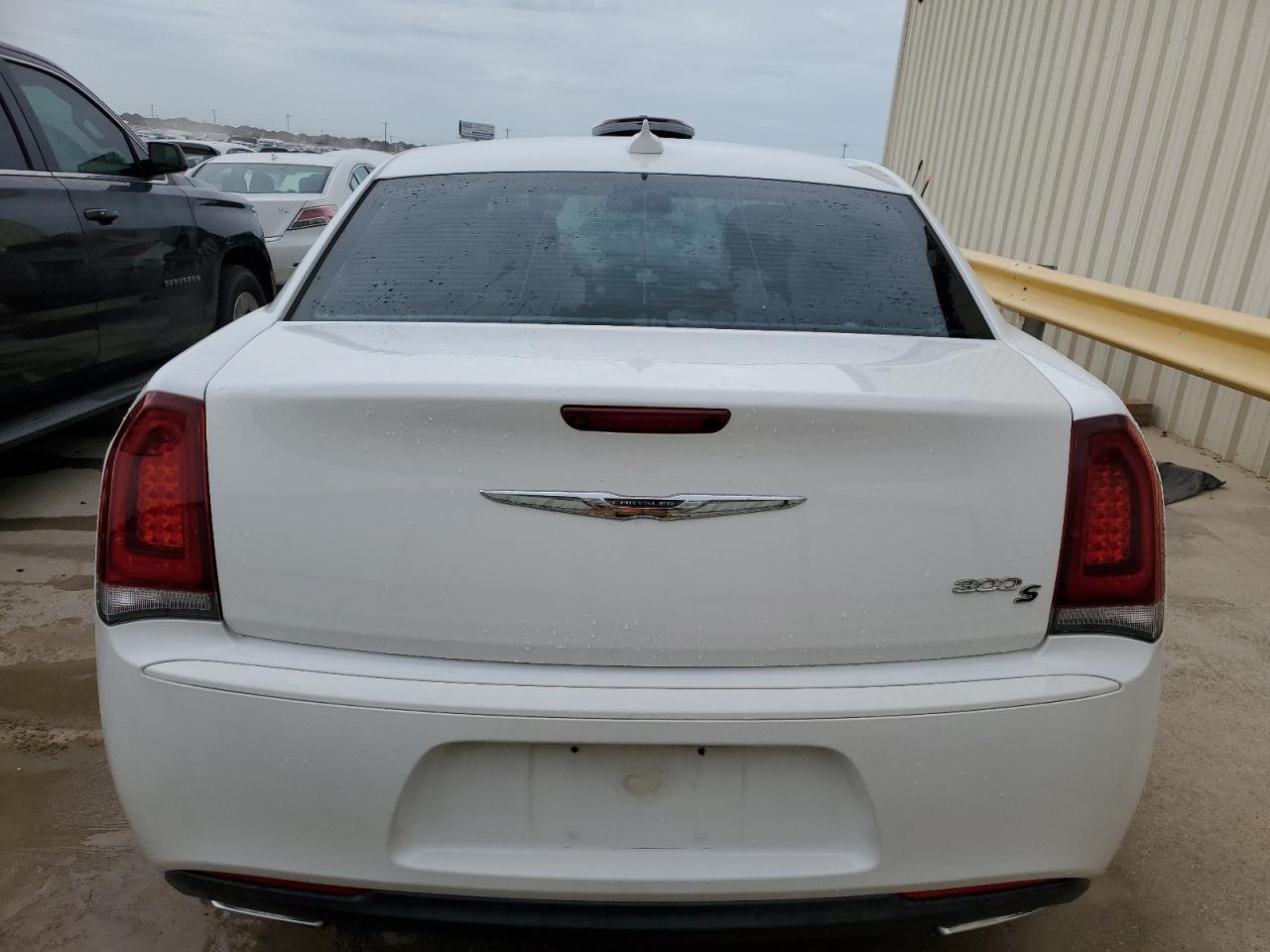 2C3CCABG1FH926887 2015 Chrysler 300 S