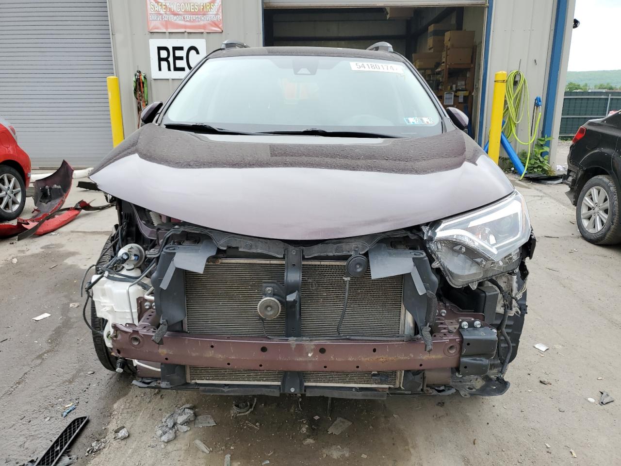 2T3DFREV5HW584010 2017 Toyota Rav4 Limited